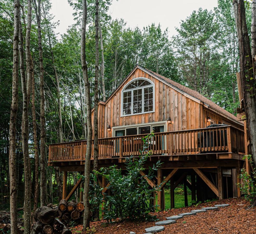Moonlight Treehouse At Belgrade Hospitality Villa Dış mekan fotoğraf