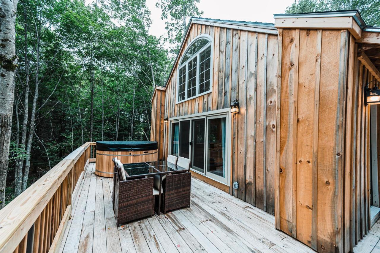 Moonlight Treehouse At Belgrade Hospitality Villa Dış mekan fotoğraf